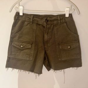Brandy Melville Cargo Shorts | Army Green | NWT